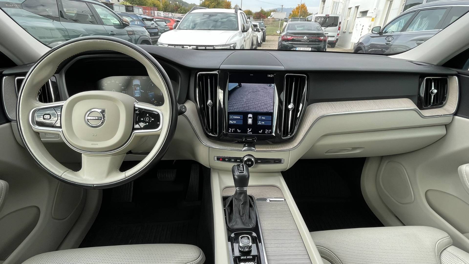 Volvo XC60 D4 Inscription 4x4 A8 MOD 2018 – Obrázok 13