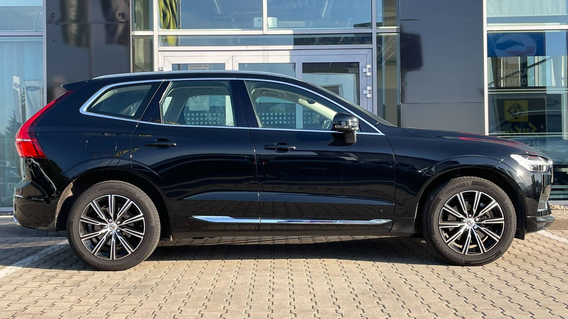 Volvo XC60 D4 Inscription 4x4 A8 MOD 2018 – Obrázok 7