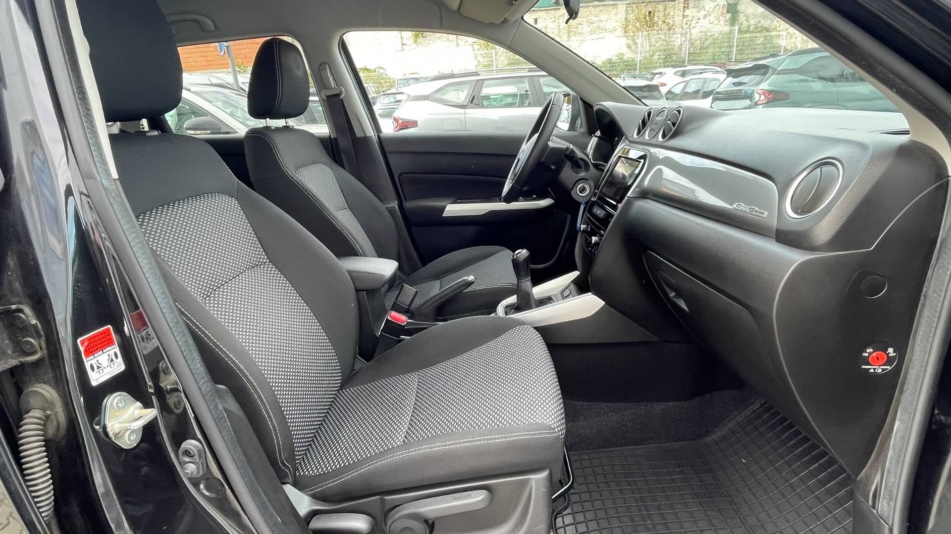 Suzuki Vitara 1.6 VVT Elegance 4WD M5 MOD 2018 – Obrázok 12