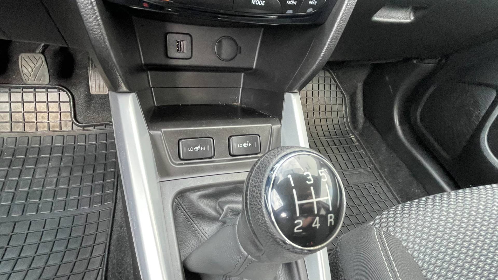 Suzuki Vitara 1.6 VVT Elegance 4WD M5 MOD 2018 – Obrázok 20