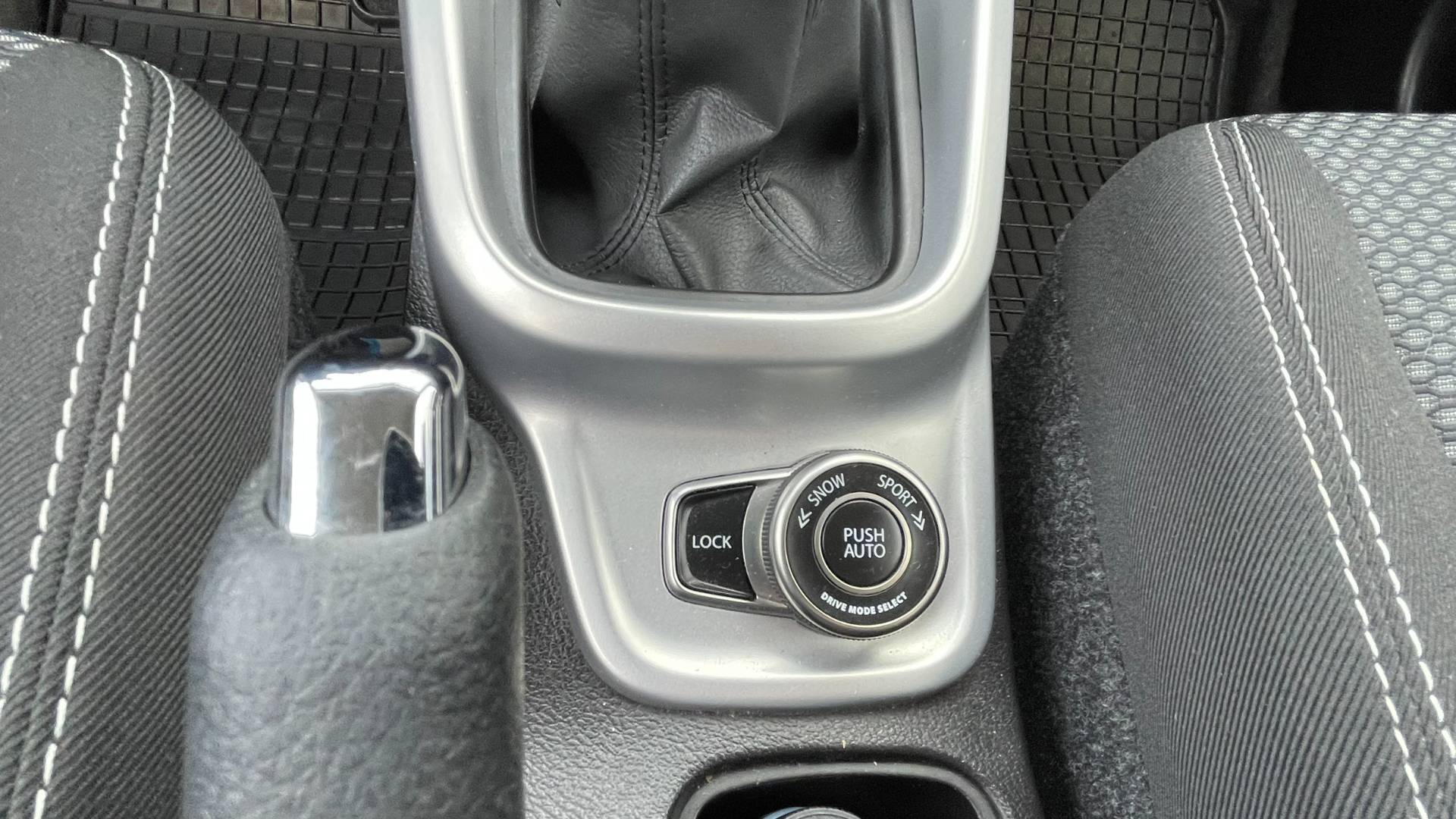 Suzuki Vitara 1.6 VVT Elegance 4WD M5 MOD 2018 – Obrázok 21