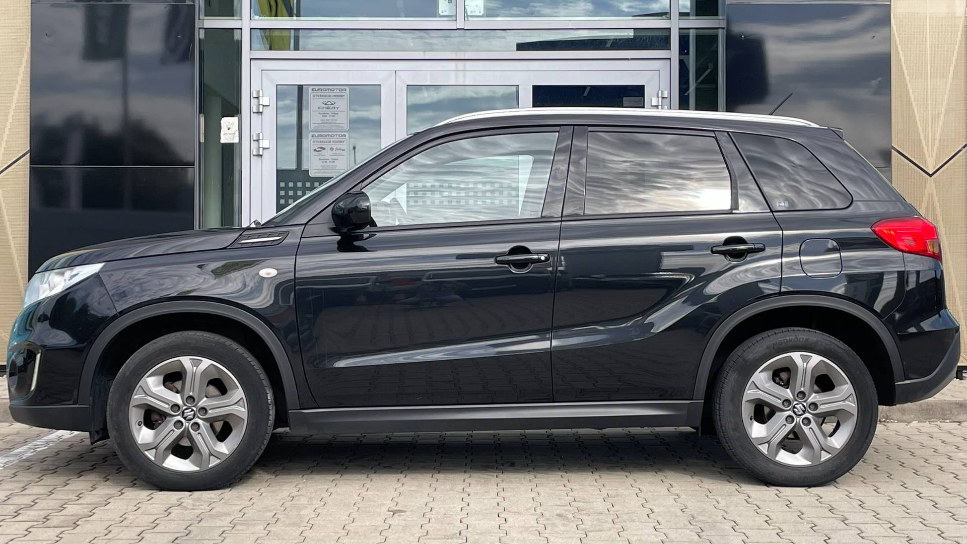 Suzuki Vitara 1.6 VVT Elegance 4WD M5 MOD 2018 – Obrázok 8