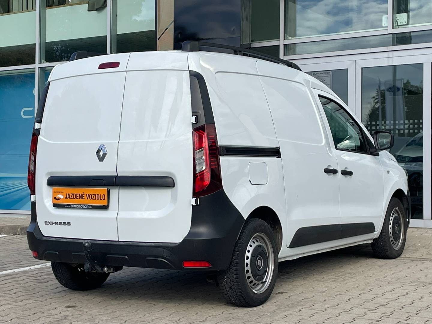 Renault Express 1.3 TCe 100Extra M6, kupované ako nové na SK – Obrázok 6