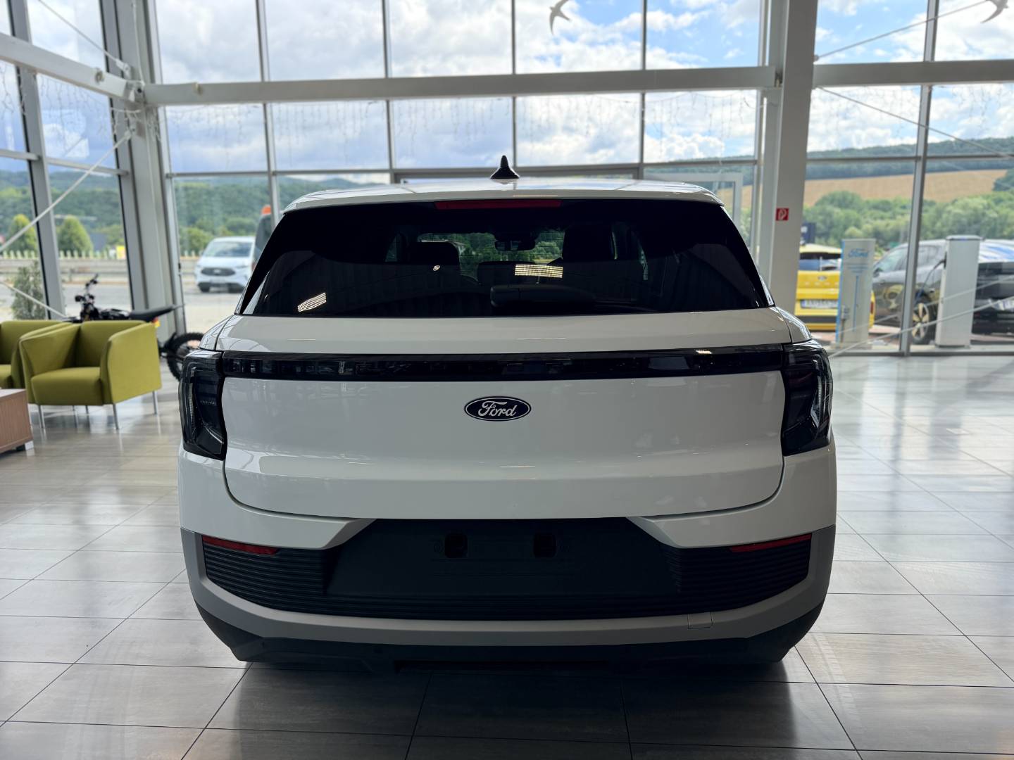 Ford Explorer EV MAX (79kWh) 286k (210kW) - RWD Premium – Obrázok 5