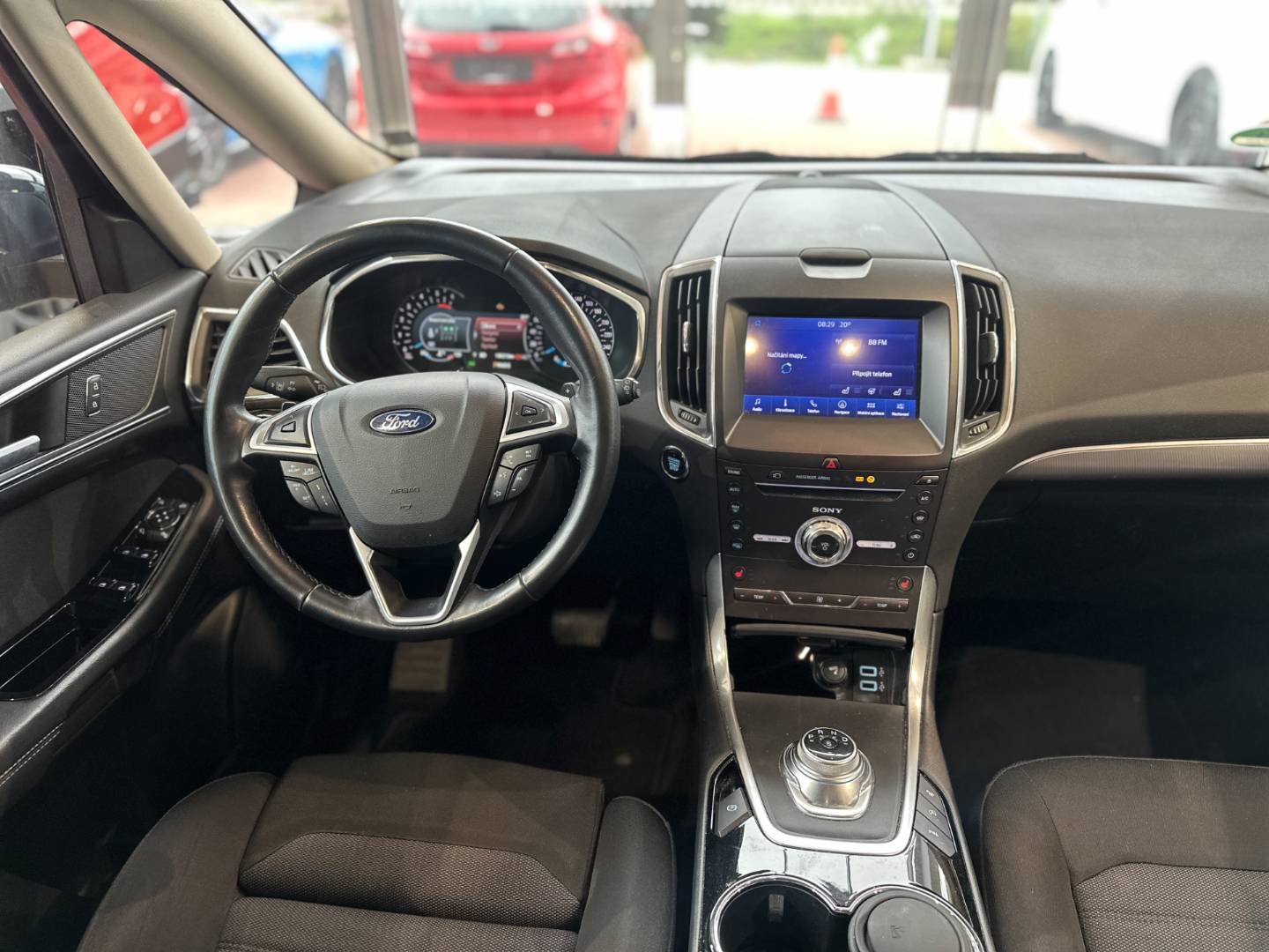 Ford Galaxy 2.0 TDCi EcoBlue 150 Titanium A/T – Obrázok 10