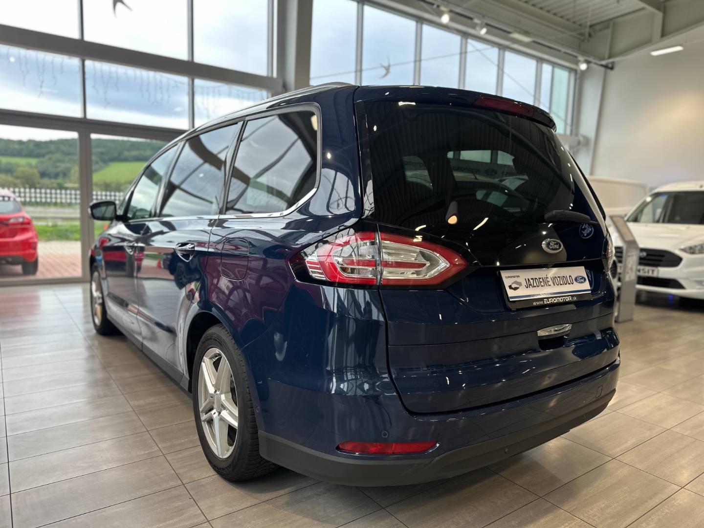 Ford Galaxy 2.0 TDCi EcoBlue 150 Titanium A/T – Obrázok 7