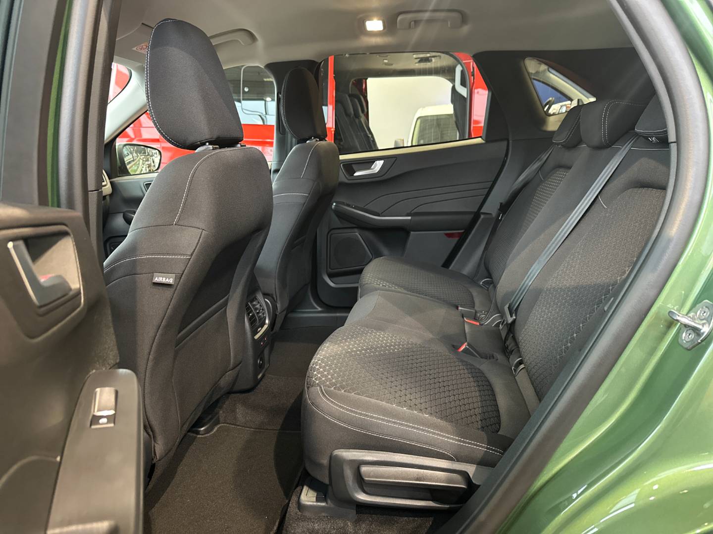 Ford Kuga 2.5 Duratec HEV 190k Trendy Titanium eCVT – Obrázok 10
