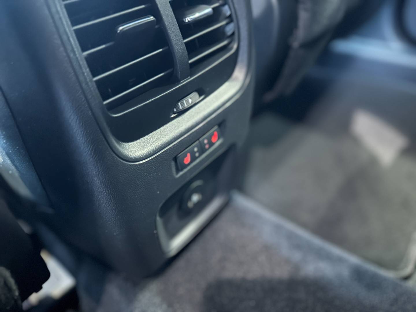 Ford Kuga 2.5 Duratec HEV 190k Trendy Titanium eCVT – Obrázok 11