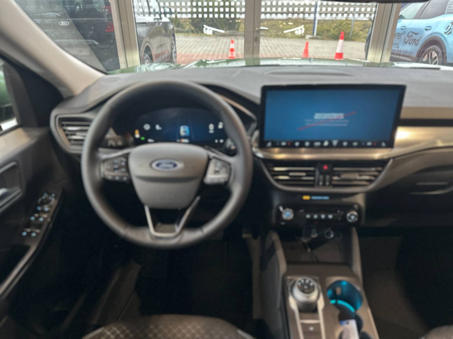 Ford Kuga 2.5 Duratec HEV 190k Trendy Titanium eCVT – Obrázok 16