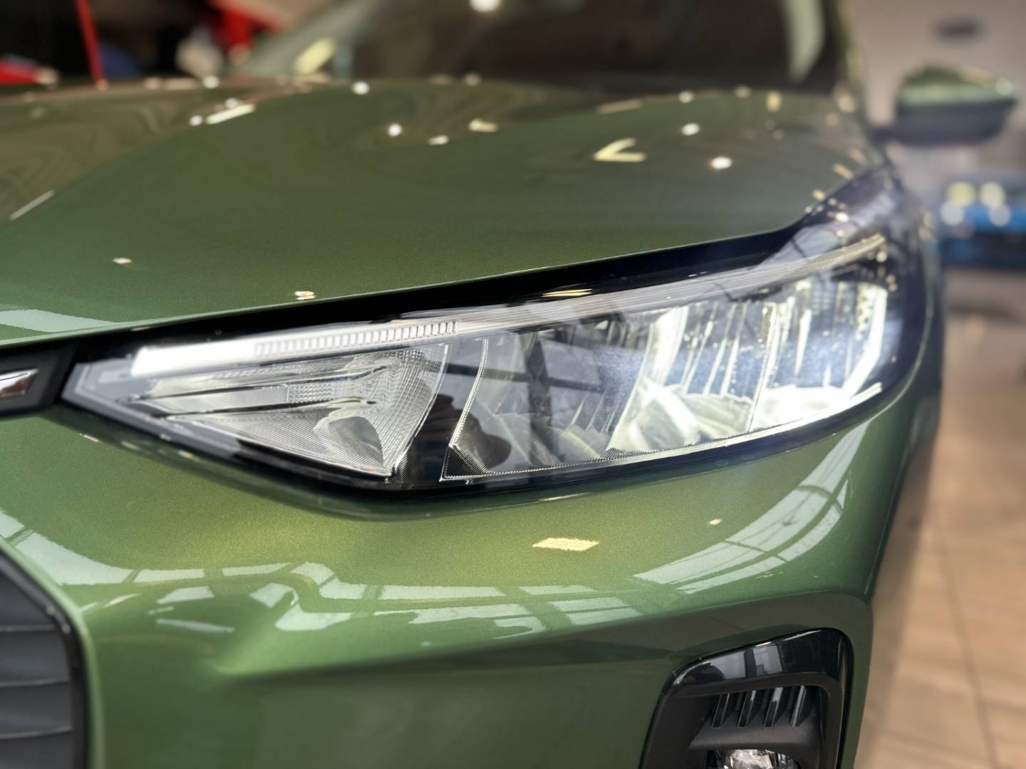 Ford Kuga 2.5 Duratec HEV 190k Trendy Titanium eCVT – Obrázok 17