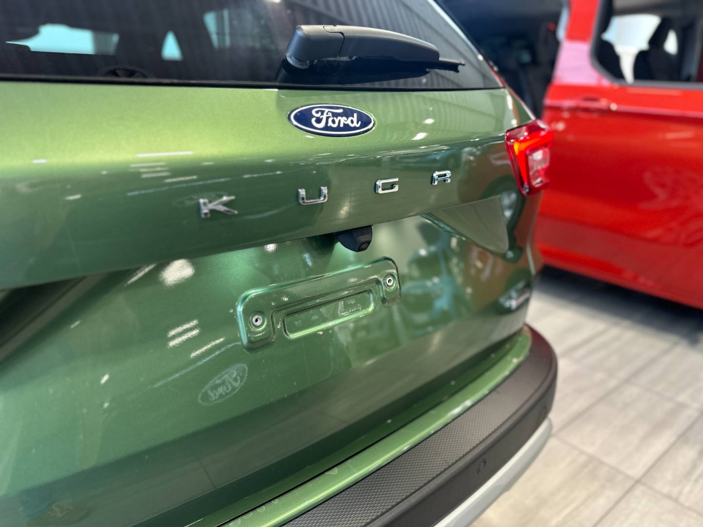 Ford Kuga 2.5 Duratec HEV 190k Trendy Titanium eCVT – Obrázok 19
