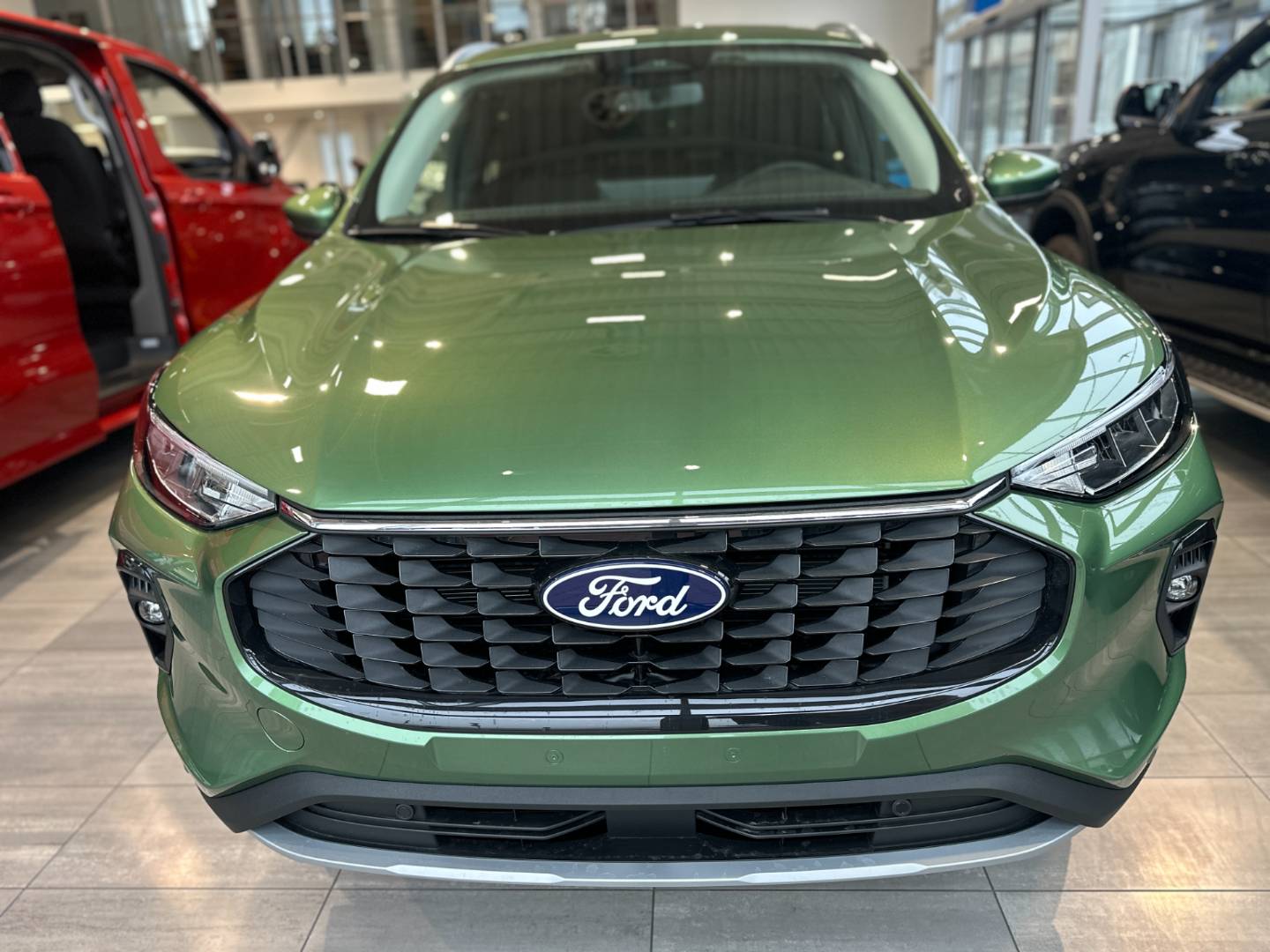 Ford Kuga 2.5 Duratec HEV 190k Trendy Titanium eCVT – Obrázok 2