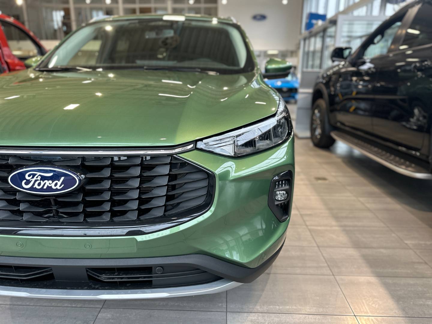 Ford Kuga 2.5 Duratec HEV 190k Trendy Titanium eCVT – Obrázok 8