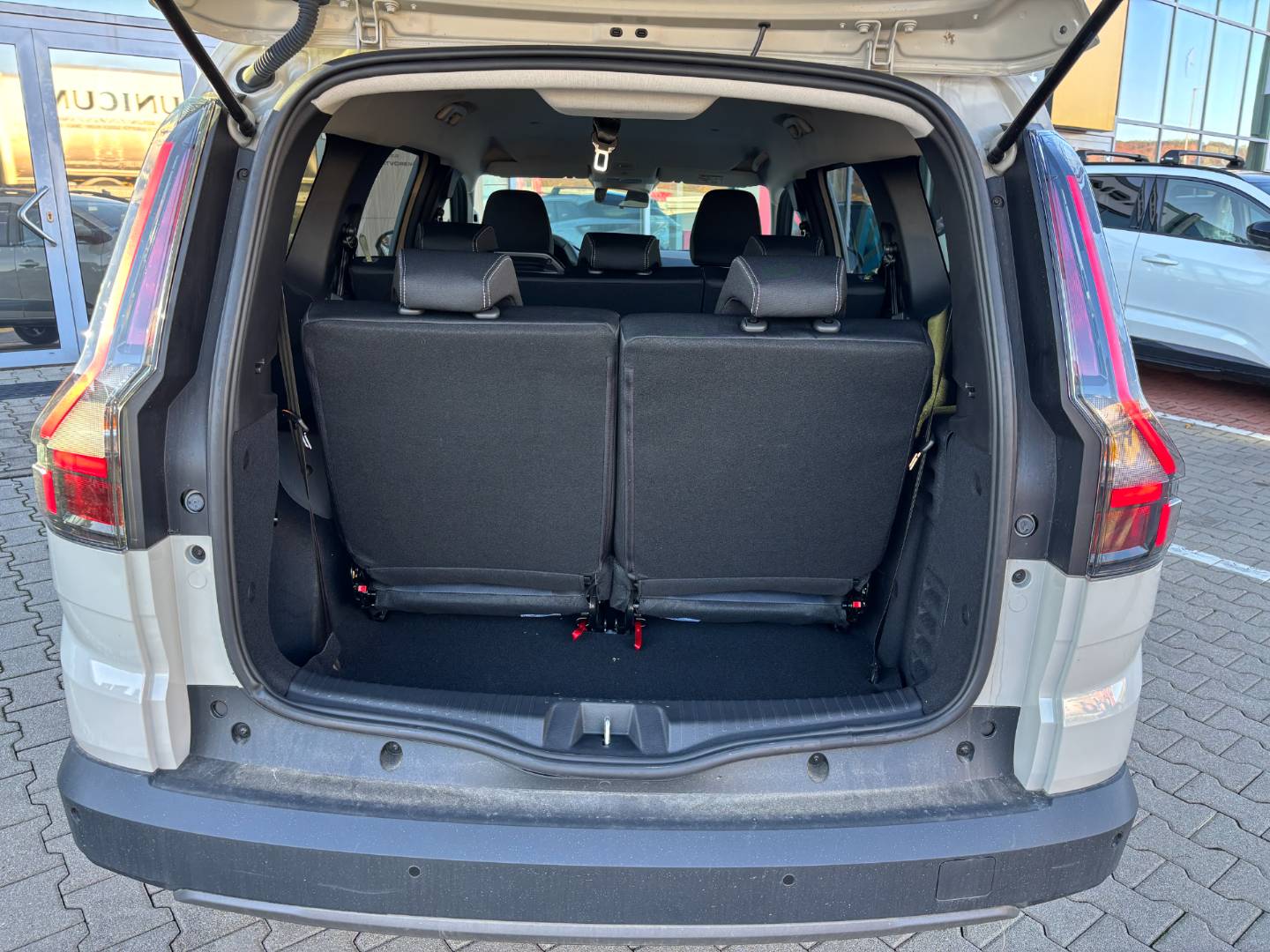 Dacia Jogger Journey TCe 110 7 miest – Obrázok 5