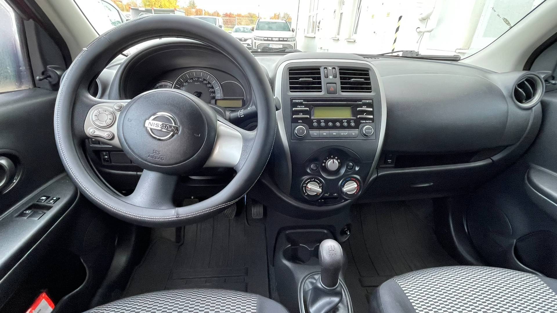 Nissan Micra 1.2i M5 po 1. majiteľovi – Obrázok 13