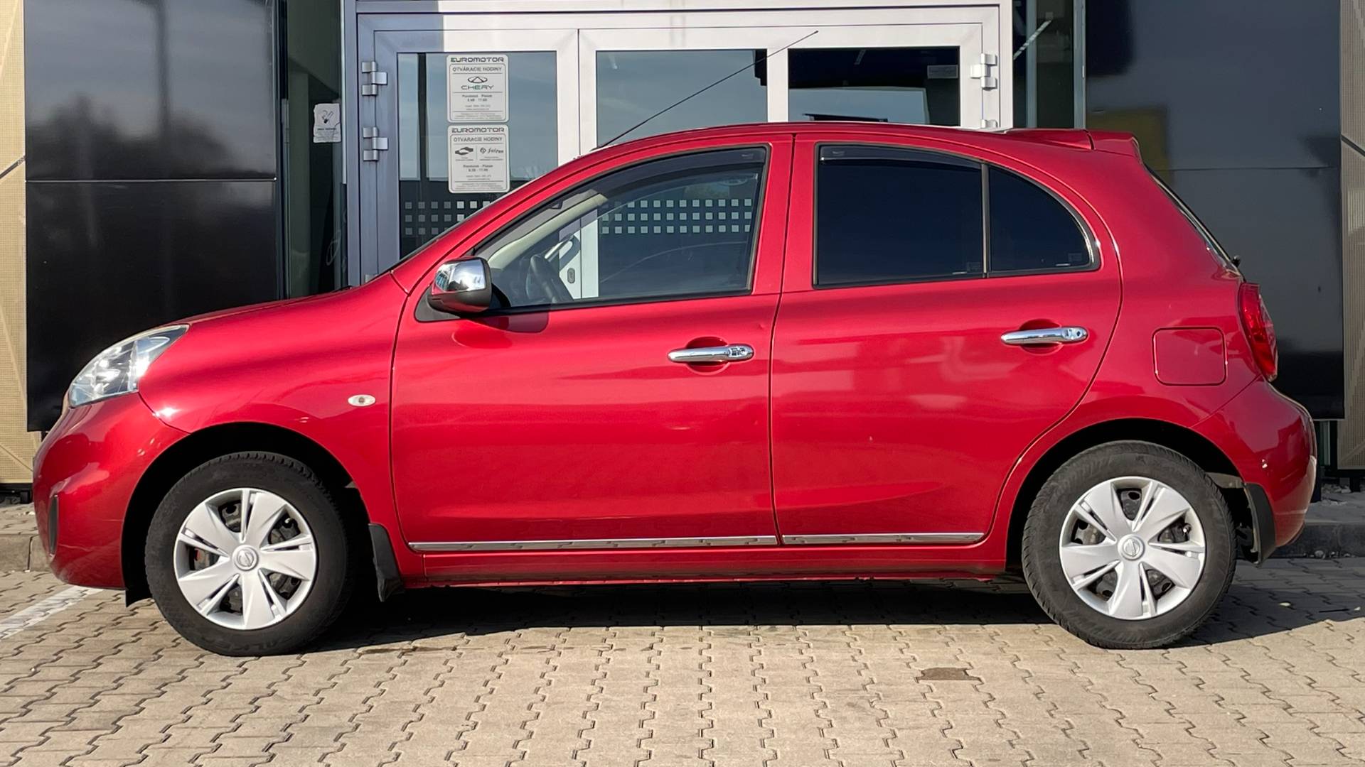 Nissan Micra 1.2i M5 po 1. majiteľovi – Obrázok 8